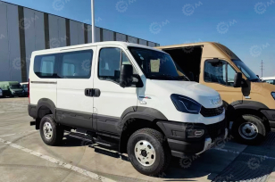 Автобус IVECO 4х4 7 мест+водитель дв 132kw 2,9л. Фото 3