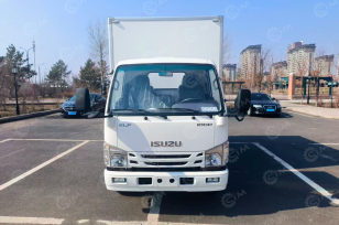 Фургон промтоварный на шасси ISUZU 4х2 дв 88 kw кабина 100P гп 4т (фургон 4250х1850х1810). Фото 1