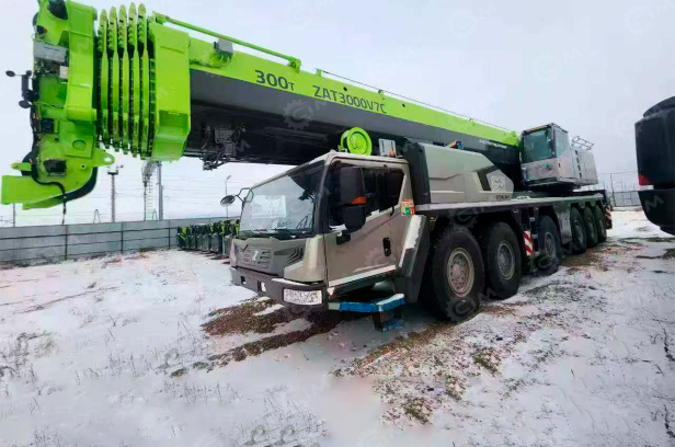 Автокран полноприводный Zoomlion ZAT3000V. Фото 1