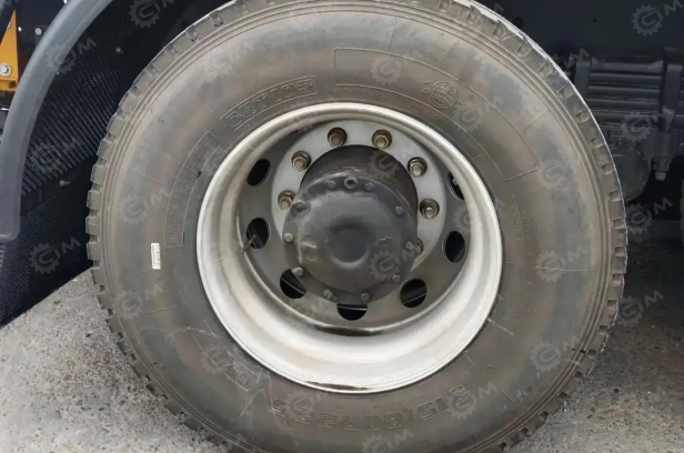 Автобетононасос XCMG HB47V на шасси ISUZU 8x4 дв 338kw 47 метров. Фото 12