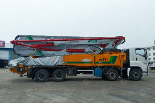 Автобетононасос XCMG HB47V на шасси ISUZU 8x4 дв 338kw 47 метров. Фото 7