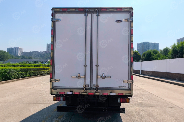 Фургон рефрижератор на шасси ISUZU 4х2 электрический	 дв 110kw гп 1,5т (фургон 4095х2100х2100, холодильная установка Carrier Citimax D5). Фото 3