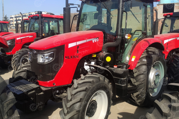 Трактор YTO NLX904. Фото 3