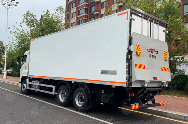 Фургон рефрижератор на шасси ISUZU 6x4 дв 279kw гп 22 тонн (фургон 950024402600) холодильная установка Carrier Citimax C1100 с гидробортом. Фото 2