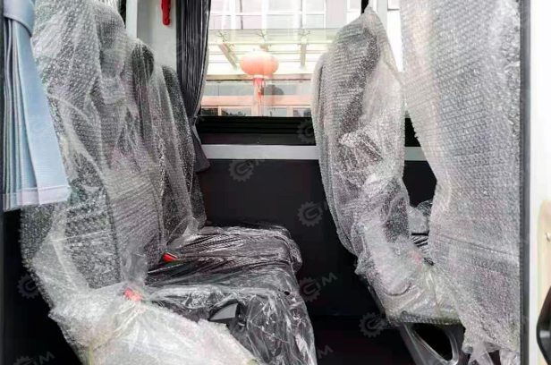 Грузовой микроавтобус пикап на шасси ISUZU 4х2 дв 96 kw 8 мест. Фото 8