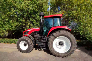 Трактор YTO-LX2404. Фото 1