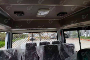 Грузовой микроавтобус пикап на шасси ISUZU 4х2 дв 96 kw 8 мест. Фото 11