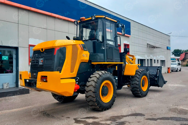 Фронтальный погрузчик LiuGong 835H джойстик. Фото 2