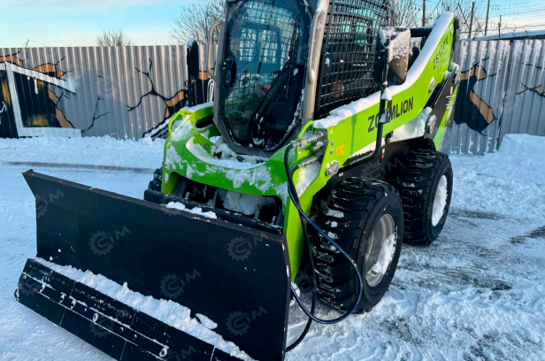 Мини погрузчик ZOOMLION ZS120V с щеткой, дорожной фрезой. Фото 5