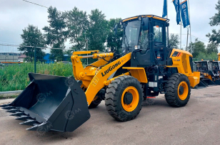 Фронтальный погрузчик LiuGong 835H джойстик. Фото 1