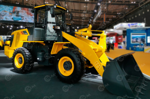 Фронтальный погрузчик LiuGong 835H рычаги. Фото 1