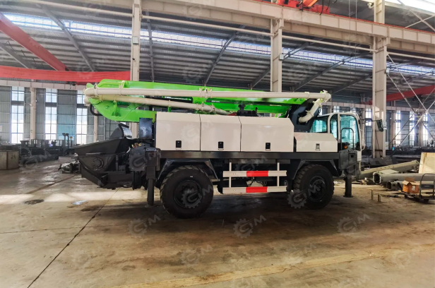 Самоходный бетононасос YUGONG HL6026 4WD. Фото 3