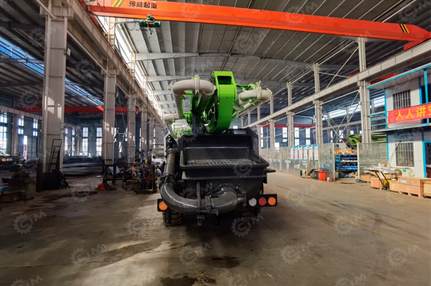 Самоходный бетононасос YUGONG HL6026 4WD. Фото 6