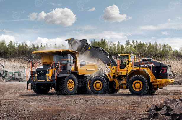 Фронтальный погрузчик VOLVO L350. Фото 2