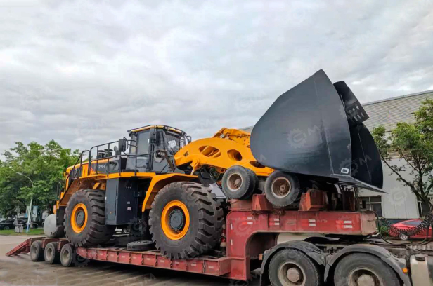 Фронтальный погрузчик LiuGong CLG8128H гп 12т ковш 7м3. Фото 2