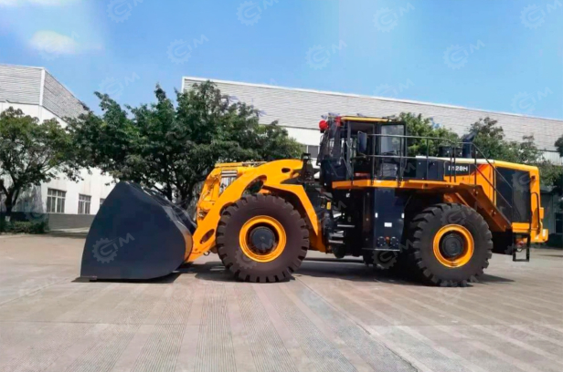 Фронтальный погрузчик LiuGong CLG8128H гп 12т ковш 7м3. Фото 3