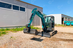 Мини-экскаватор Sunward SWE35UF прямой ковш. Фото 3