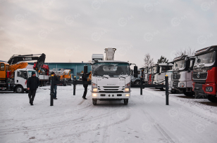 Автовышка WANBANG GKS30.5 на шасси ISUZU 4Х2 дв 139kw высота подъёма 30,5м гп люльки 400кг. Фото 5