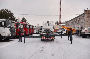 Автовышка WANBANG GKS30.5 на шасси ISUZU 4Х2 дв 139kw высота подъёма 30,5м гп люльки 400кг. Фото 10