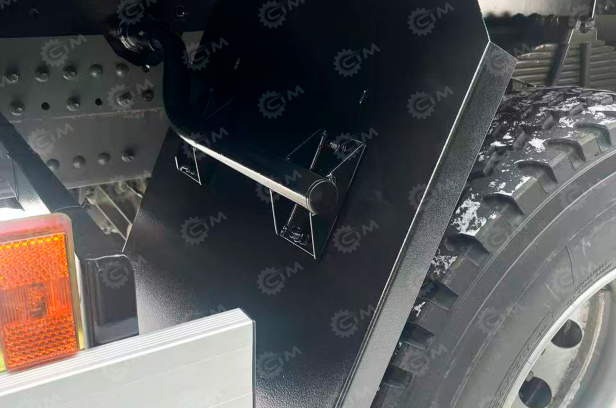 Самосвал HOWO 6х4 400 лс 5530х2280х1610 cкошенный задний борт. Фото 4