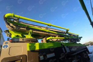 Автобетононасос Zoomlion 50X-6RZ шасси SITRAC 8×4 высота 50м. Фото 6