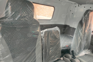 Автовоз на 4 машины на шасси ISUZU 4x2 дв 151kw (со спальным местом). Фото 5