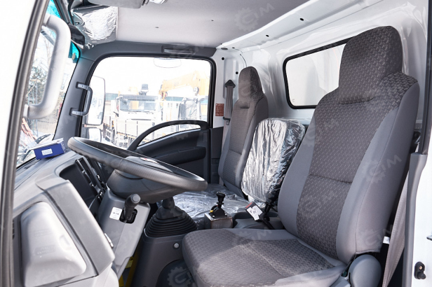 Самосвал ISUZU 4x2 дв 139kw средний подъёмник П-образный кузов гп 6 тонн 2024г.в.. Фото 15