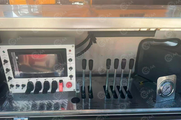 Автовышка Qingling GKS32 на шасси ISUZU 4Х2 дв 103kw высота подъёма 32м гп корзины 400кг. Фото 2