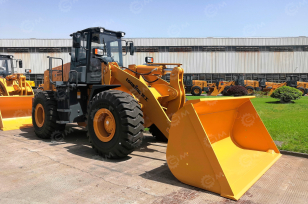 Фронтальный погрузчик LONKING LG855Н джойстик, кондиционер. Фото 6