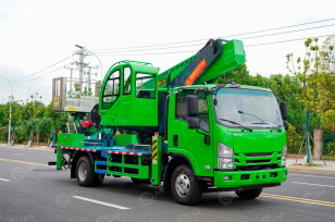 Автовышка Qingling GKS32 на шасси ISUZU 4Х2 дв 103kw высота подъёма 32м гп корзины 400кг. Фото 1