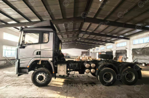 Тягач SHACMAN 6×6 SX425863385 двускат кабина X5000, двигатель WP13.550E501. Фото 2