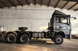 Тягач SHACMAN 6×6 SX425863385 двускат кабина X5000, двигатель WP13.550E501. Фото 4