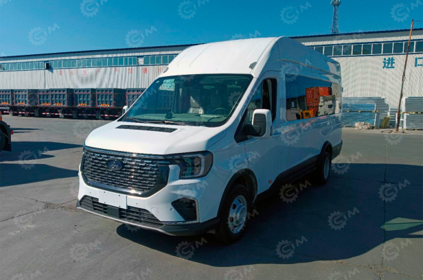 Микроавтобус пассажирский FОRD ТRАNSIТ T8 МКПП, 18 мест, средняя крыша, высокая комплектация. Фото 2