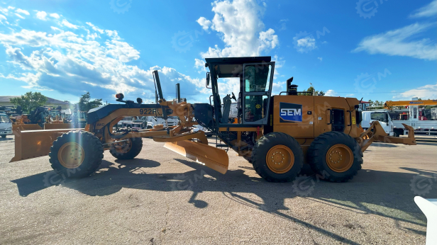 Автогрейдер Shandong SEM 922F AWD 6*6 нож, отвал, рыхлитель, боковой отвал. Фото 7