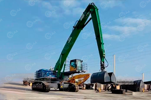 Перегружатель гусеничный BADA WYS80 с грейферным захватом. Фото 2