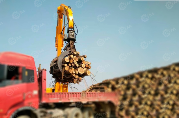 Перегружатель гусеничный BADA WYS80 с грейферным захватом. Фото 3