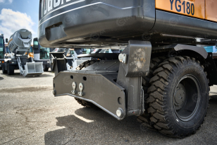 Экскаватор колесный YUGONG YG180 с подъемом кабины, лесозахват. Фото 3