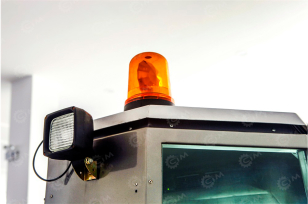 Подметально-уборочная машина MINGNUO MN-F2000 дизельная, всасывающая насадка, дополнительный комплект щеток (3шт). Фото 2