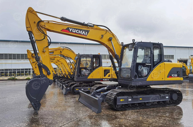 Мини экскаватор Yuchai YC135 ковш 0,52м3. Фото 6