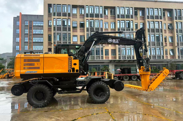 Экскаватор колесный YUGONG YG150S (комбинированный ход для жд), ковш 0,5м3, быстросъём, + модуль для замены шпал, шпалоподбивной блок типа AST 8, балластный блок для выемки щебня. Фото 9