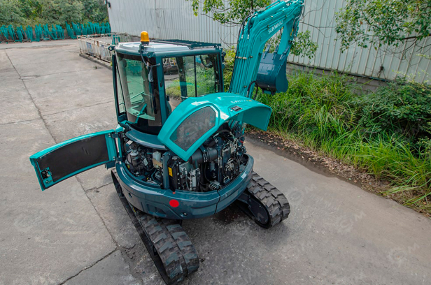 Мини-экскаватор Sunward SWE60F-3 быстросъем, гидромолот, резиновые накладки, фреза для асфальта PХ400. Фото 4