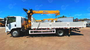 Бортовой грузовик ISUZU 4x2 дв 139kw гп 6т, c КМУ XCMG SQS157 гп 6,3т 4 секции 12.8м кузов 6000*2400*550 колеса 8.25R20 спальник, задние аутригеры, алюминиевый борт, корзина. Фото 4