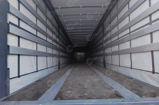 Полуприцеп шторка LUXUDA 3 оси FUWA, пневмоподвеска, 40 тонн, ленивая передняя ось, 13750х2550х3800. Фото 3