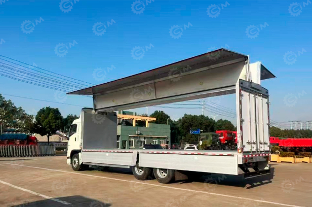 Фургон Бабочка на  шасси ISUZU 4х4 дв 139Kw фургон 6050х2300х2300. Фото 2