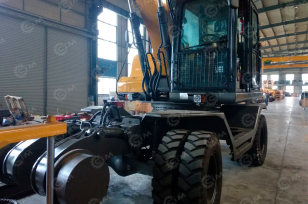 Экскаватор колесный YUGONG YG150S (комбинированный ход для жд), ковш 0,5м3, быстросъём. Фото 2