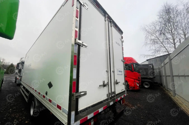 Фургон рефрижератор на шасси ISUZU 4х2 дв 139kw фургон (6890х2400х2100 холодильная установка Carrier Citimax C1100) боковая дверь. Фото 5