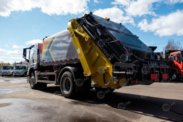 Мусоровоз на шасси ISUZU 4x2 дв 151Kw гп 9 т, объем 10м3. Фото 15