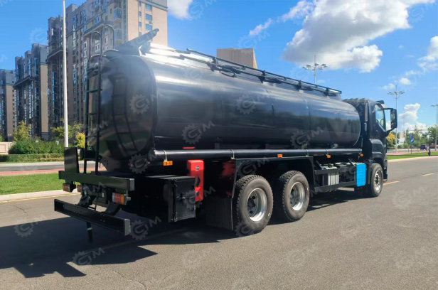 Бензовоз на шасси ISUZU 6х4 дв 221kw бочка 12м3, 3 отсека, система для заправки, два пистолета. Фото 2