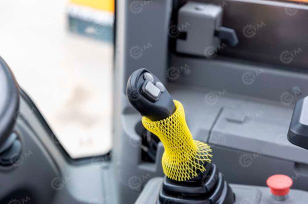 Фронтальный погрузчик Foton LOVOL FL976K ковш 4,5м3, евро 3, джойстик, кондиционер. Фото 7