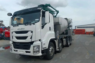 Автобетоносмеситель на шасси ISUZU 8x4 дв 309 Kw, бочка 7м3 с распределительной стрелой 28м и насосом. Фото 1